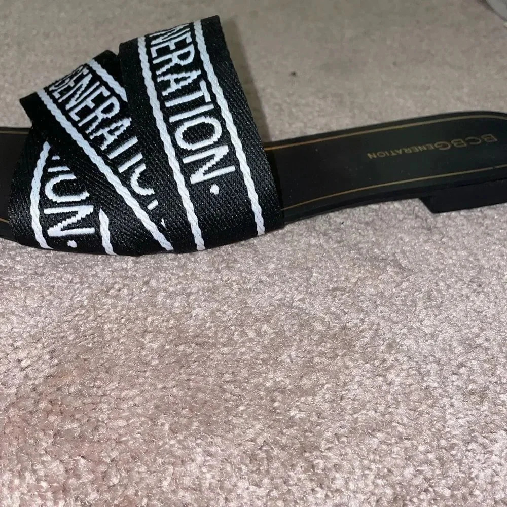BCBGeneration  KALA Black White Logo Flat Sandals Slides Size 9​ - Picture 11 of 14